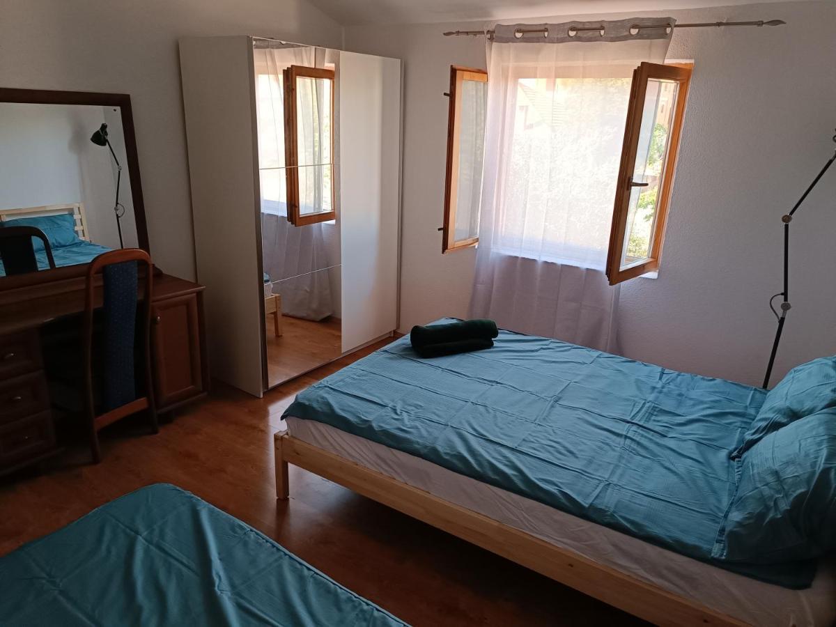 Апартаменти Apartman Brigita Біоград-на-Мору Екстер'єр фото