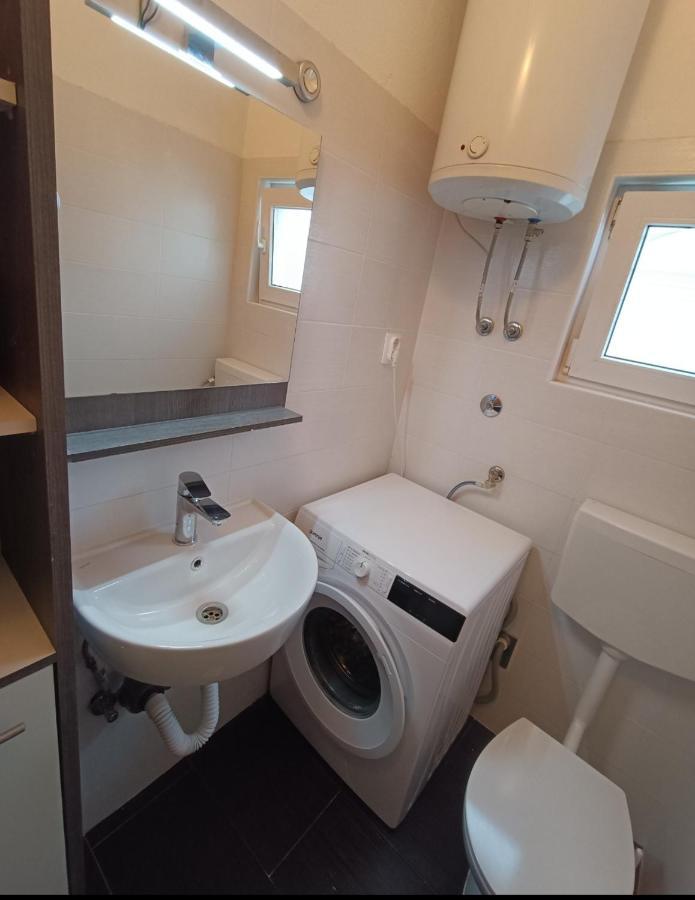 Апартаменти Apartman Brigita Біоград-на-Мору Екстер'єр фото